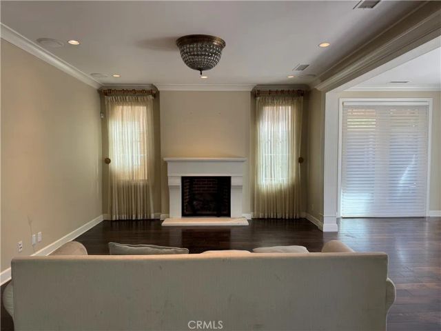 80 Cipresso, Irvine, CA 92618