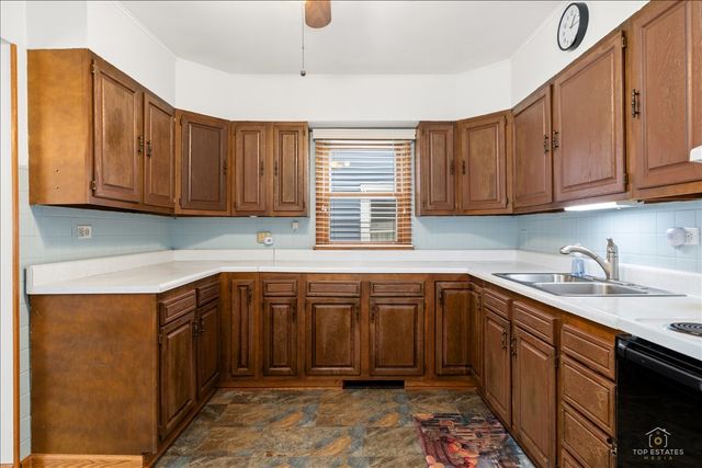 2212 West Street, River Grove, IL 60171