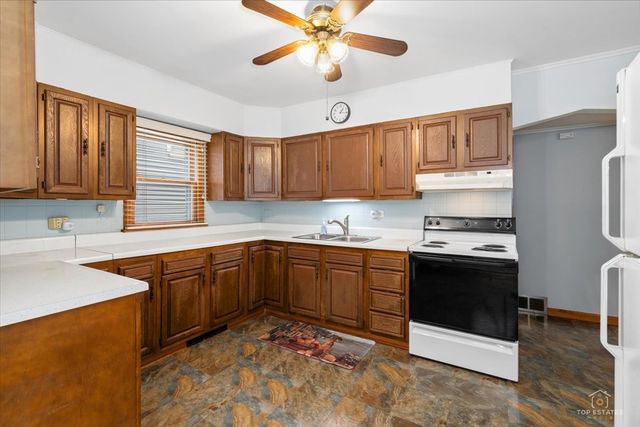 2212 West Street, River Grove, IL 60171