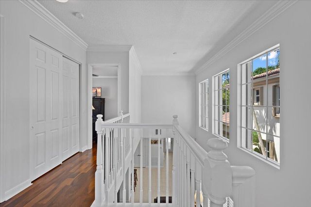 50 Stoney Drive, Palm Beach Gardens, FL 33410