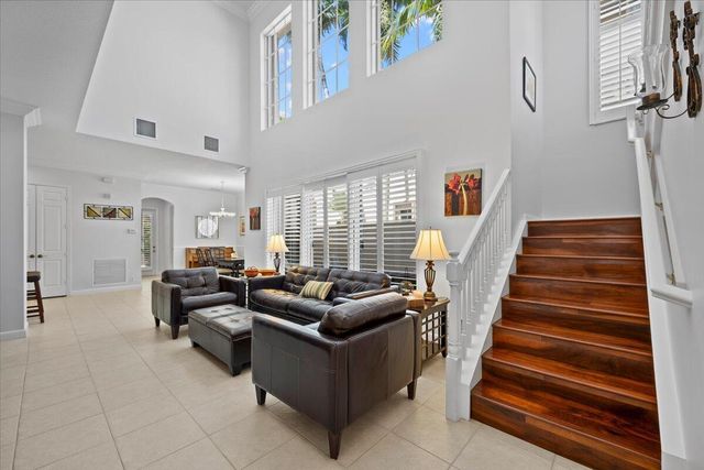 50 Stoney Drive, Palm Beach Gardens, FL 33410