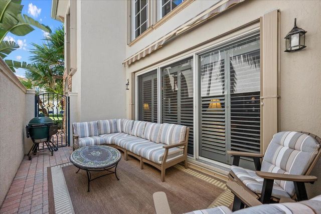 50 Stoney Drive, Palm Beach Gardens, FL 33410