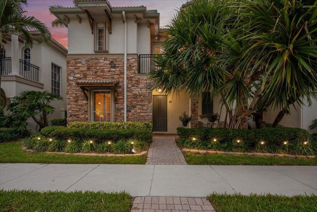 50 Stoney Drive, Palm Beach Gardens, FL 33410