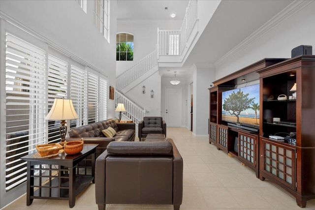 50 Stoney Drive, Palm Beach Gardens, FL 33410