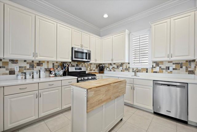 50 Stoney Drive, Palm Beach Gardens, FL 33410