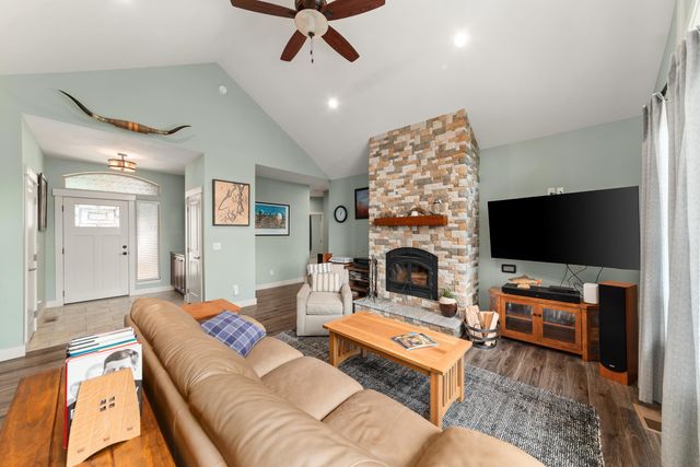 11410 N Rockaway Dr, Spokane, WA 99218