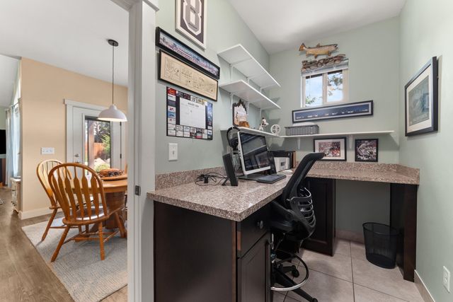 11410 N Rockaway Dr, Spokane, WA 99218