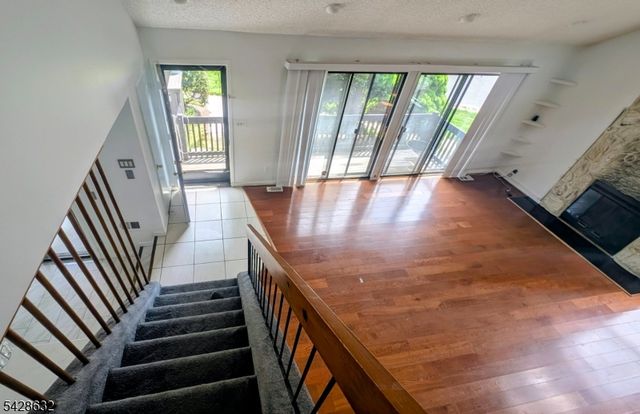 516 Westgate Dr, Edison Twp., NJ 08820