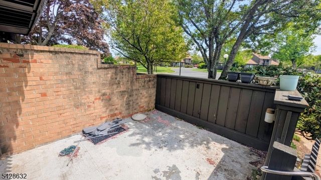 516 Westgate Dr, Edison Twp., NJ 08820