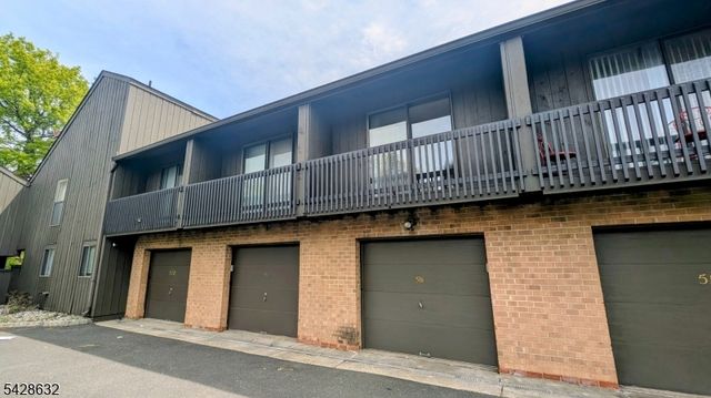 516 Westgate Dr, Edison Twp., NJ 08820
