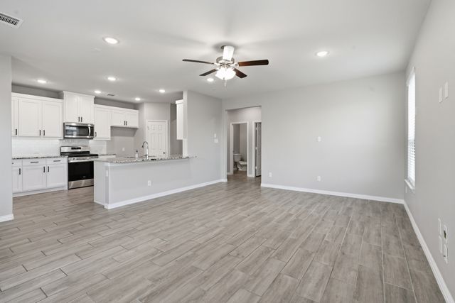 1133 Rushmore Drive, Burleson, TX 76028