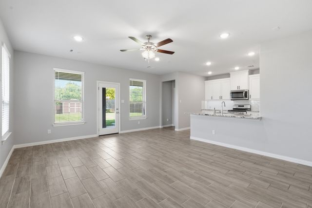1133 Rushmore Drive, Burleson, TX 76028