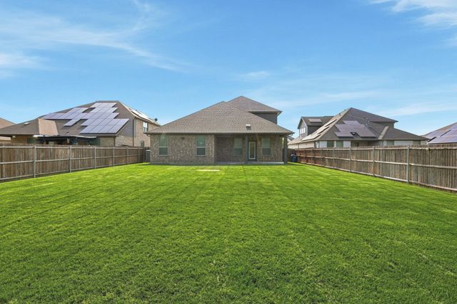 1133 Rushmore Drive, Burleson, TX 76028