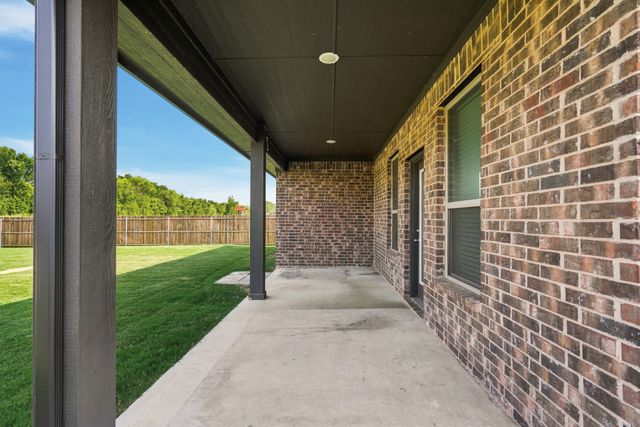 1133 Rushmore Drive, Burleson, TX 76028