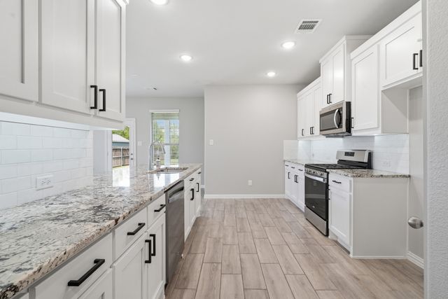 1133 Rushmore Drive, Burleson, TX 76028