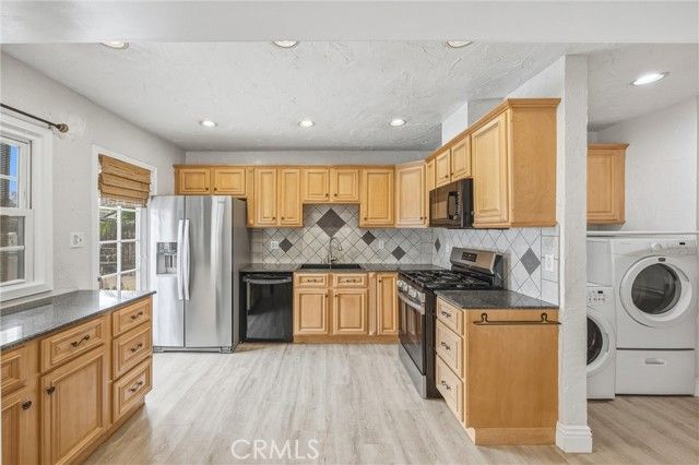 6795 Glacier, Riverside, CA 92506