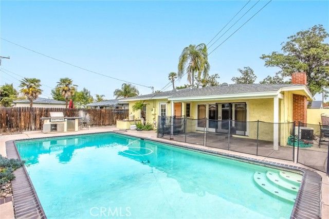 6795 Glacier, Riverside, CA 92506