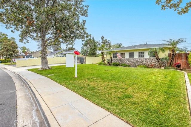 6795 Glacier, Riverside, CA 92506