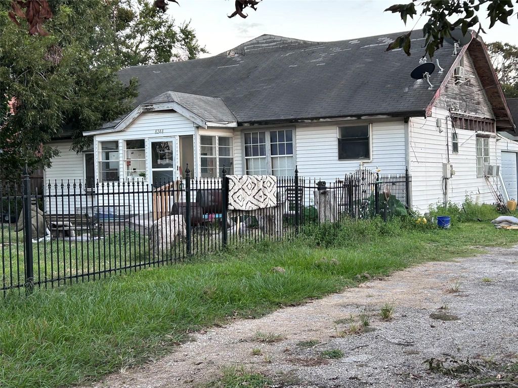 8248 Park Terrace, Houston, TX 77017