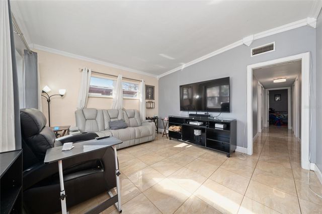 814 IRWIN DRIVE, Orlando, FL 32807