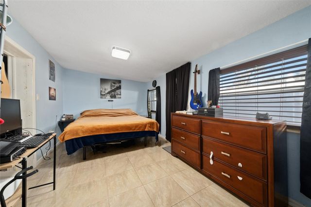 814 IRWIN DRIVE, Orlando, FL 32807