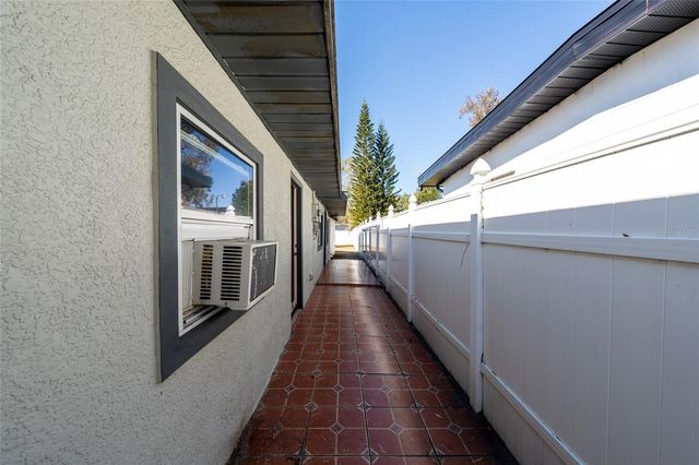 814 IRWIN DRIVE, Orlando, FL 32807