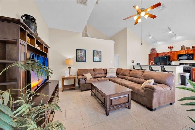 8023 ACADIA ESTATES COURT, Kissimmee, FL 34747