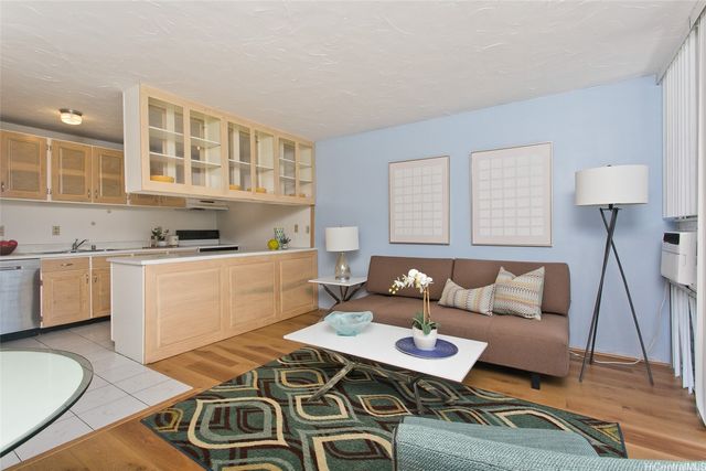 827 Kinau Street D702, Honolulu, HI 96813