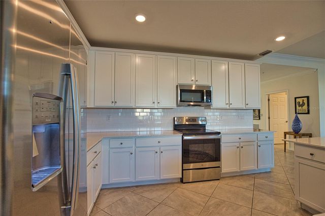 10042 CROOKED CREEK DRIVE 102, Venice, FL 34293