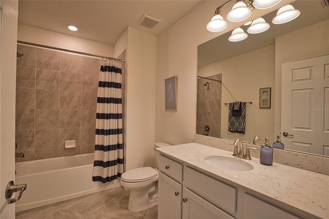 10042 CROOKED CREEK DRIVE 102, Venice, FL 34293