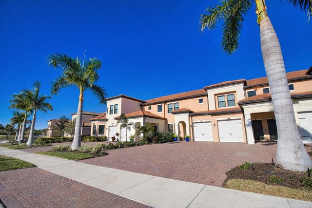 10042 CROOKED CREEK DRIVE 102, Venice, FL 34293
