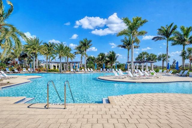 10042 CROOKED CREEK DRIVE 102, Venice, FL 34293