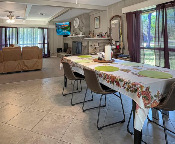 110 S Woodsway Street E, Conroe, TX 77301