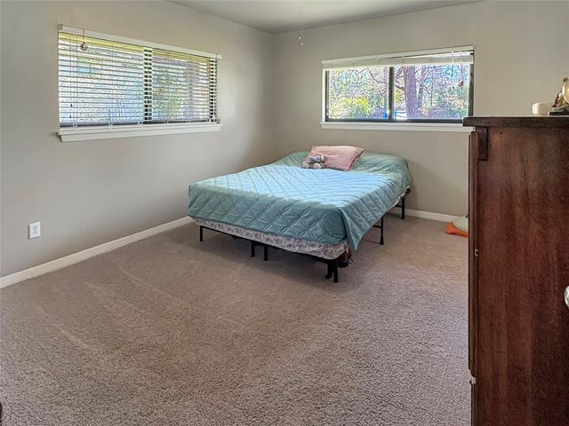 110 S Woodsway Street E, Conroe, TX 77301