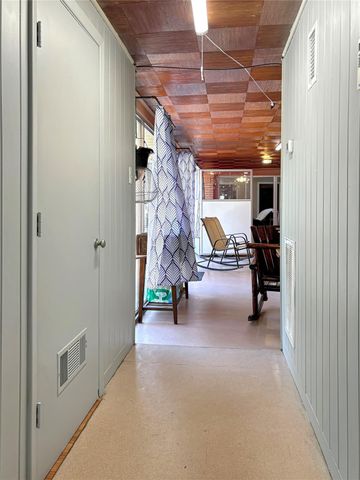 110 S Woodsway Street E, Conroe, TX 77301