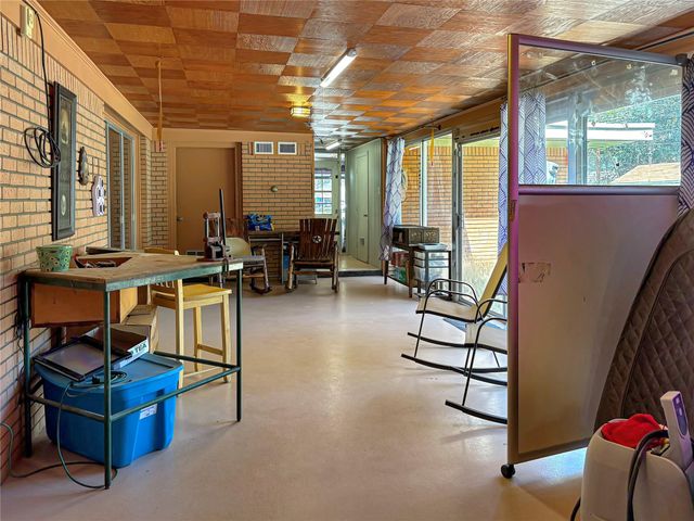 110 S Woodsway Street E, Conroe, TX 77301