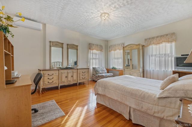 307 N Fulton Avenue, Fleetwood, NY 10552