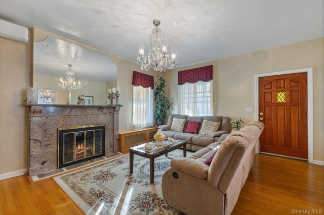 307 N Fulton Avenue, Fleetwood, NY 10552