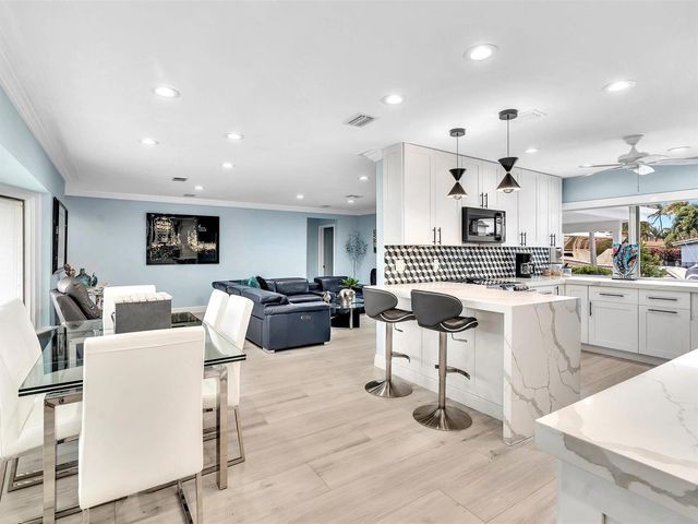 829 Appleby Street, Boca Raton, FL 33487