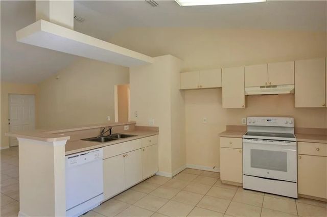 10635 92nd Street, Vero Beach, FL 32967