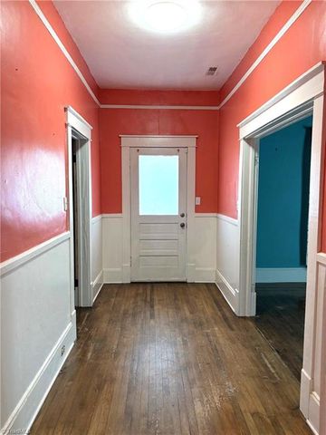 1104 Barnes Street, Reidsville, NC 27320