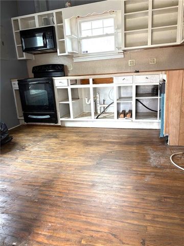 1104 Barnes Street, Reidsville, NC 27320