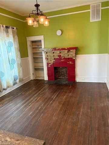 1104 Barnes Street, Reidsville, NC 27320