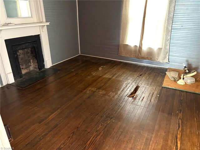 1104 Barnes Street, Reidsville, NC 27320