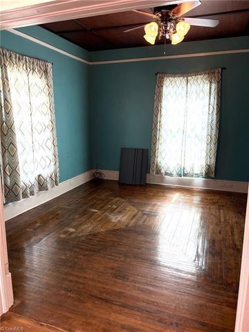 1104 Barnes Street, Reidsville, NC 27320