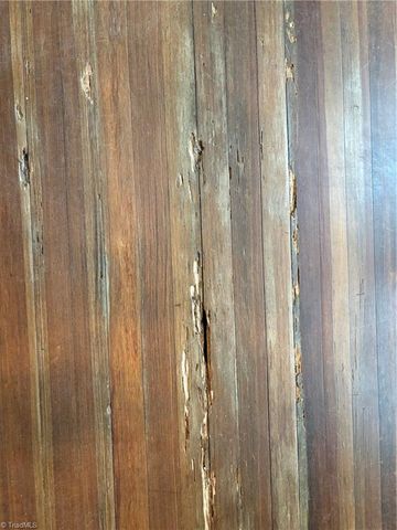 1104 Barnes Street, Reidsville, NC 27320