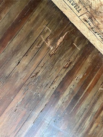 1104 Barnes Street, Reidsville, NC 27320