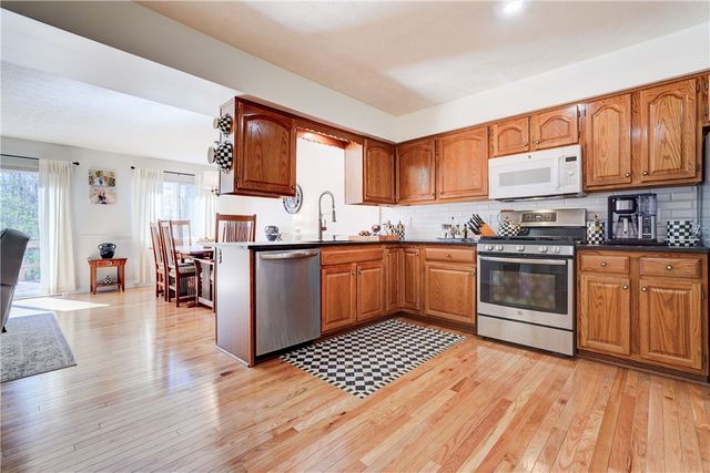 1143 Ridge Crest Drive, Victor, NY 14564