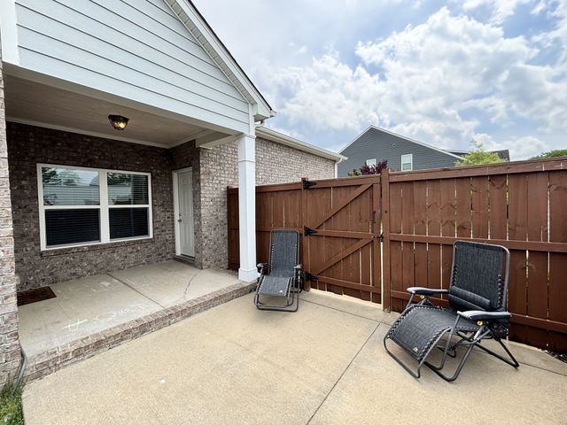 155 Spade Leaf Blvd, Hendersonville, TN 37075