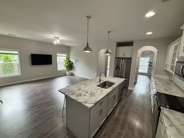 155 Spade Leaf Blvd, Hendersonville, TN 37075